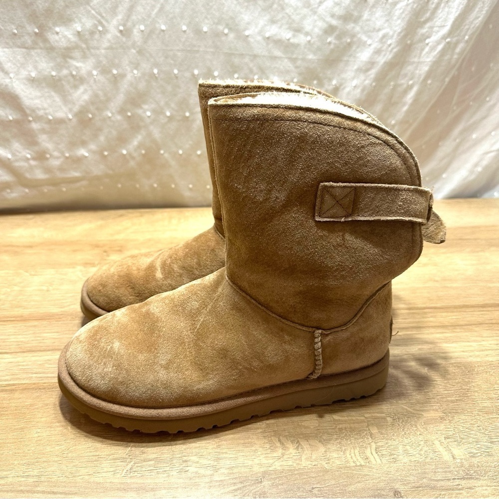 Ugg Remora Buckle Boots - Picture 2 of 11